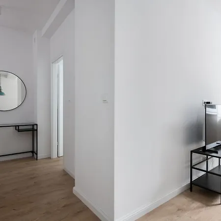 Na Starym Miescie Apartment *